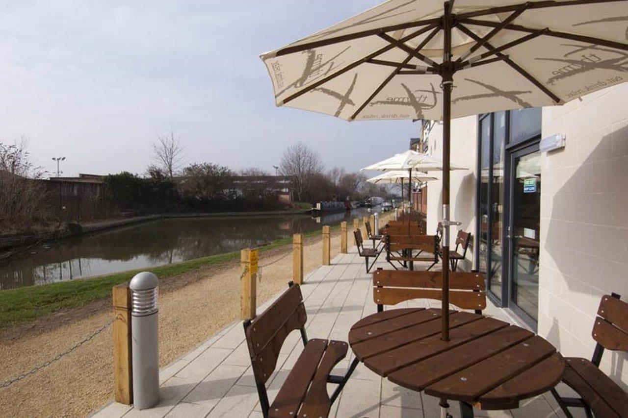 Premier Inn Stratford Upon Avon Waterways 外观 照片