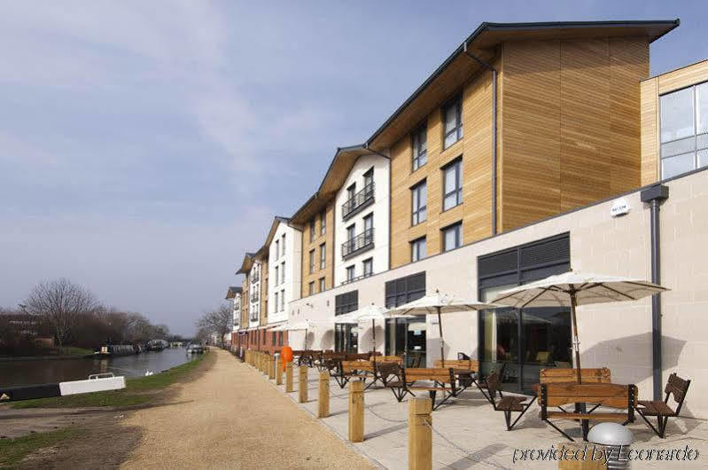 Premier Inn Stratford Upon Avon Waterways 外观 照片